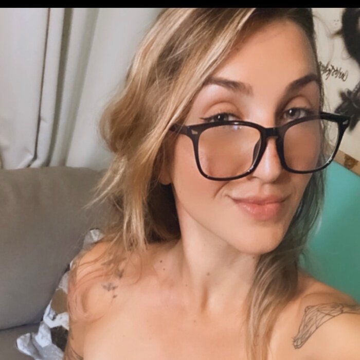 Tenfourkitty (@tenfourkitty), OnlyFans creator
