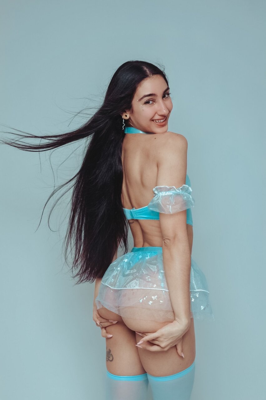Tequilasaraandlemon (@tequilasaraandlemon), OnlyFans creator