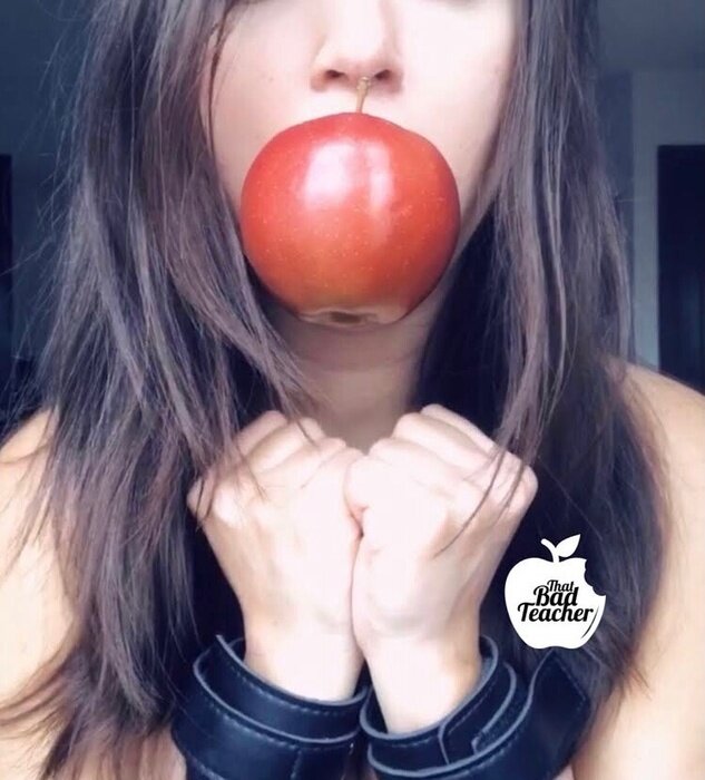 Thatbadteacher (@thatbadteacher), OnlyFans creator