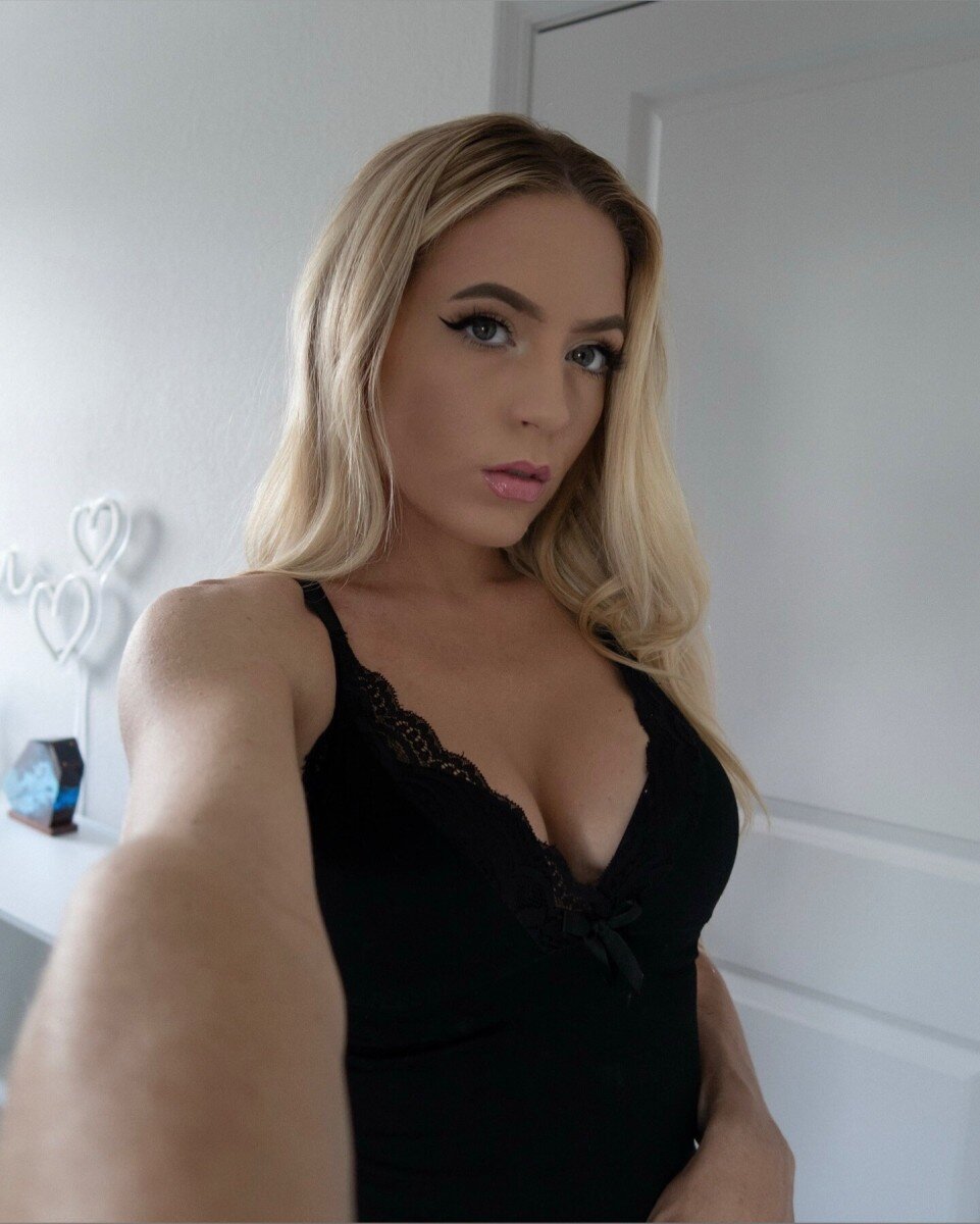 Thatssoolauren (@thatssoolauren), OnlyFans creator