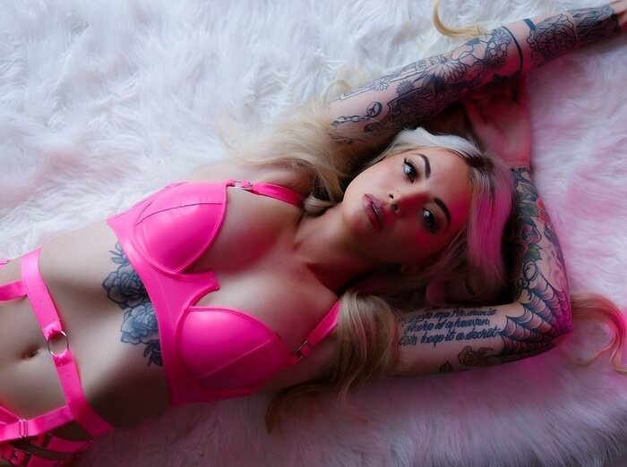 Thebaddbarbieofficial (@the_badd_barbie_official), OnlyFans creator
