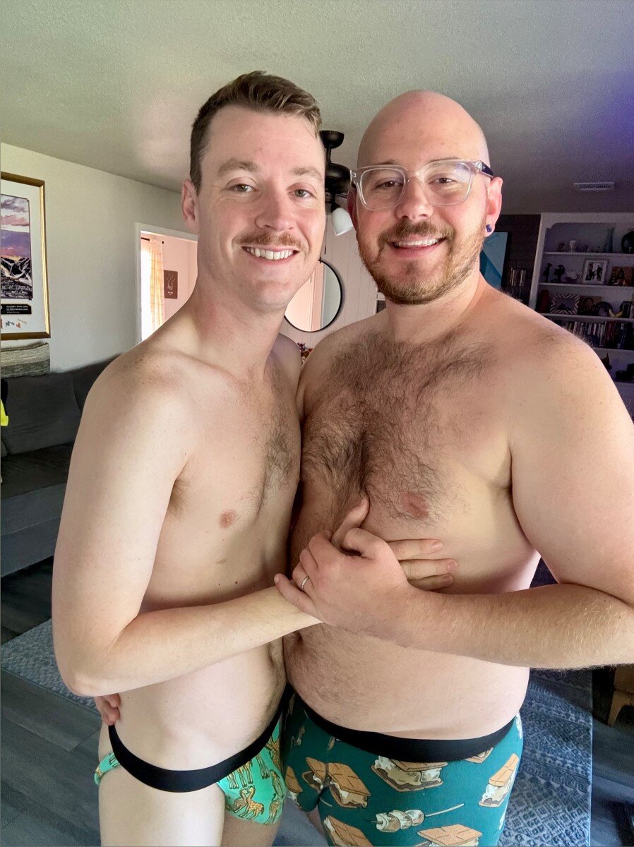 Thebearandtwink (@thebearandtwink), OnlyFans creator