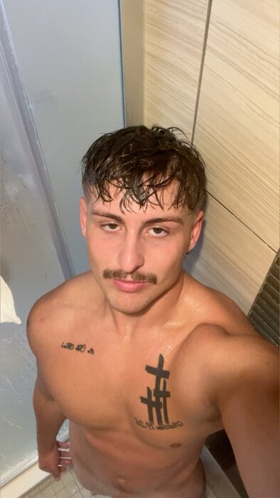 Thebigwetzz (@thebigwetzz), OnlyFans creator