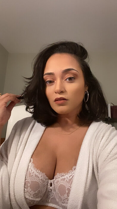 Theblackcherrie (@theblackcherrie), OnlyFans creator