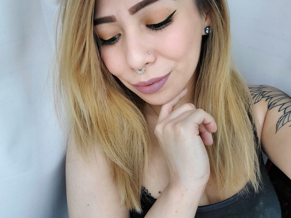 Thebrattykitten (@thebrattykitten), OnlyFans creator