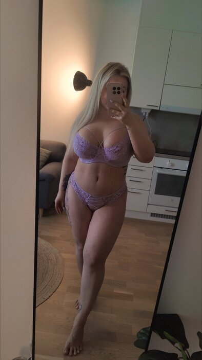 Thecurvyanna (@thecurvyanna), OnlyFans creator