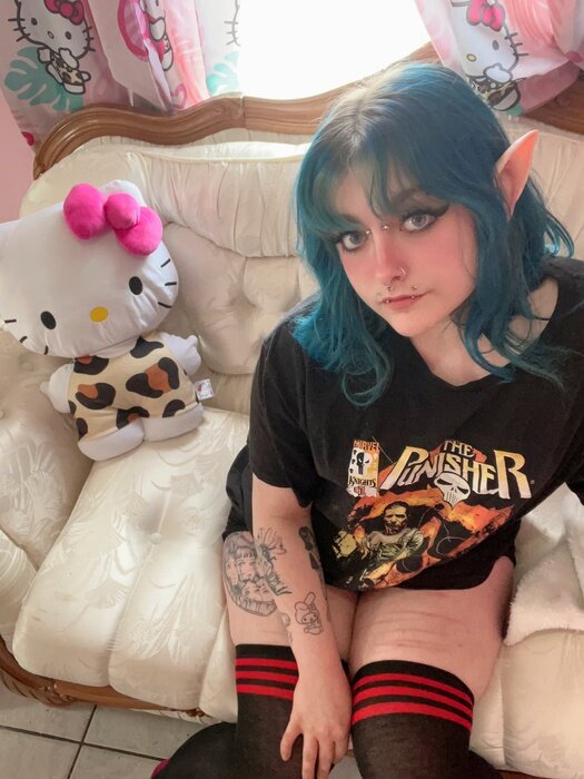 Theebuttercup (@theebuttercup), OnlyFans creator