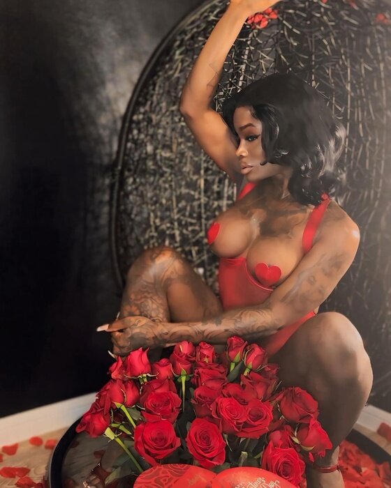 Theeofficialheavenlee1 (@theeofficialheavenlee1), OnlyFans creator