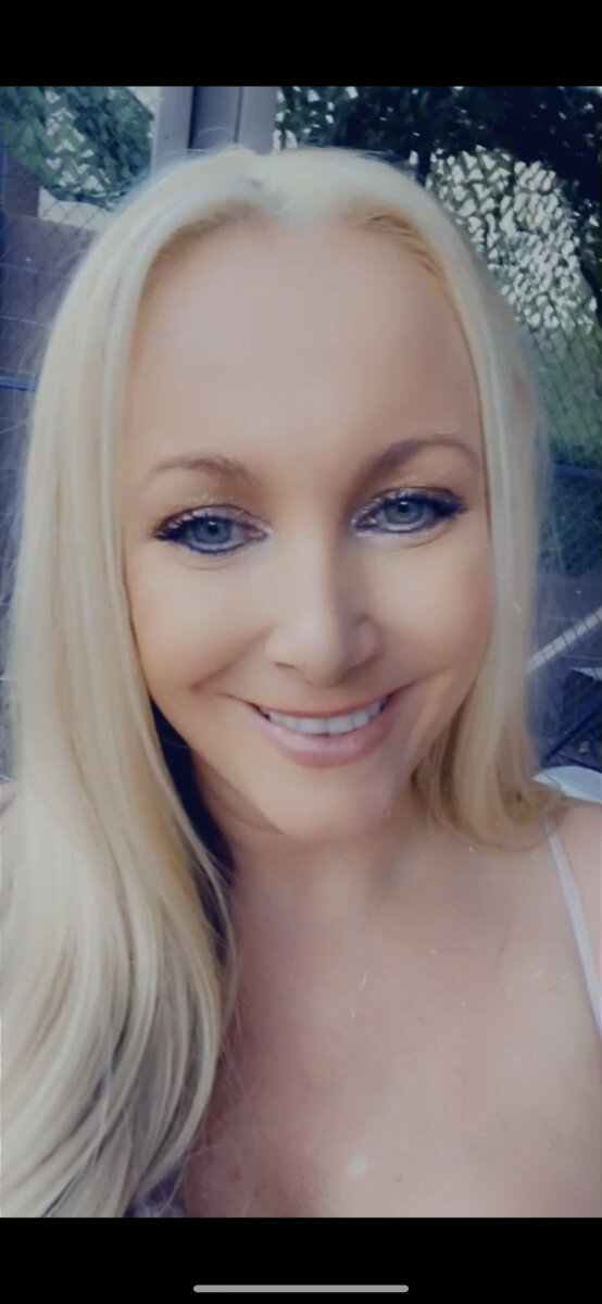 Thefamousmommy2 (@thefamousmommy2), OnlyFans creator