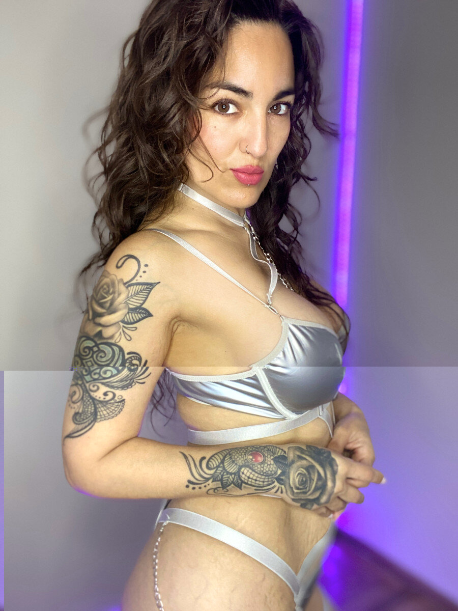 Thegoddessjulia (@thegoddessjulia), OnlyFans creator