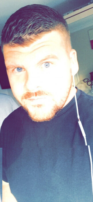 Theguynextdoorr33 (@theguynextdoorr33), OnlyFans creator