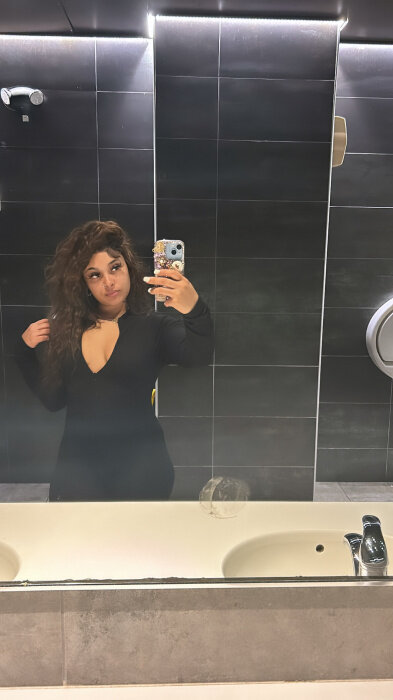 Thehotgirl (@thehot.girl), OnlyFans creator