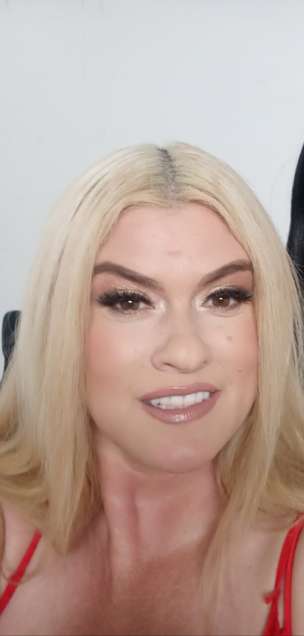 Thekimmiekaboom (@thekimmiekaboom), OnlyFans creator