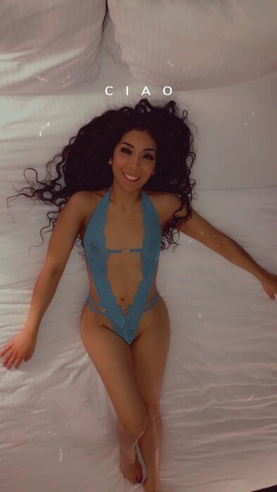 Thelatinaqueen22 (@thelatinaqueen22), OnlyFans creator