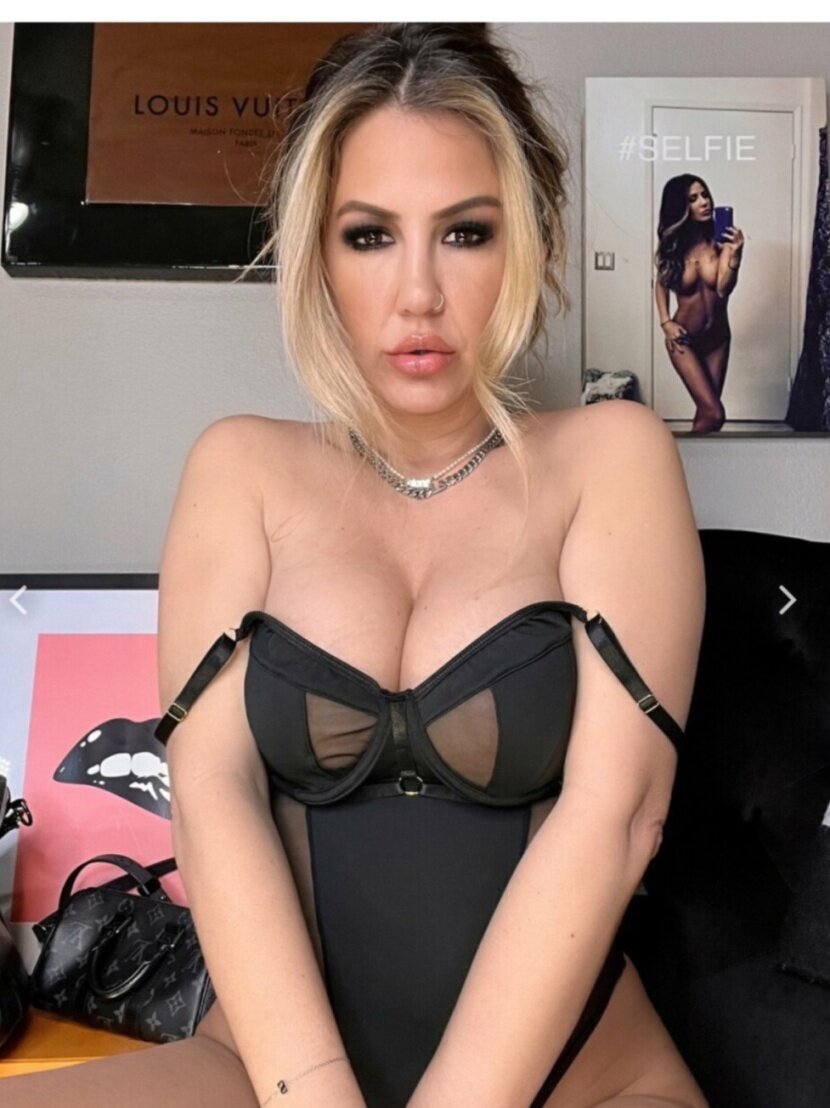 Thelexistone (@thelexistone), OnlyFans creator