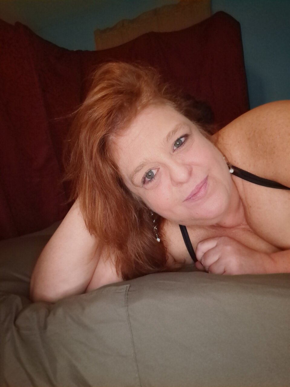 Theloungeroom (@theloungeroom), OnlyFans creator