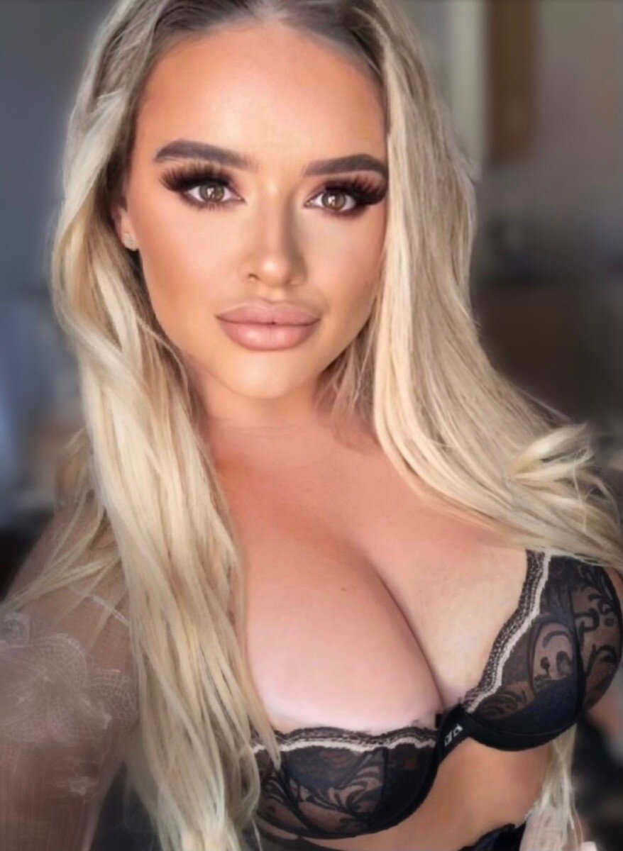 Themeanqueens (@themeanqueens), OnlyFans creator