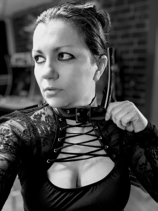 Themissdecember (@themissdecember), OnlyFans creator