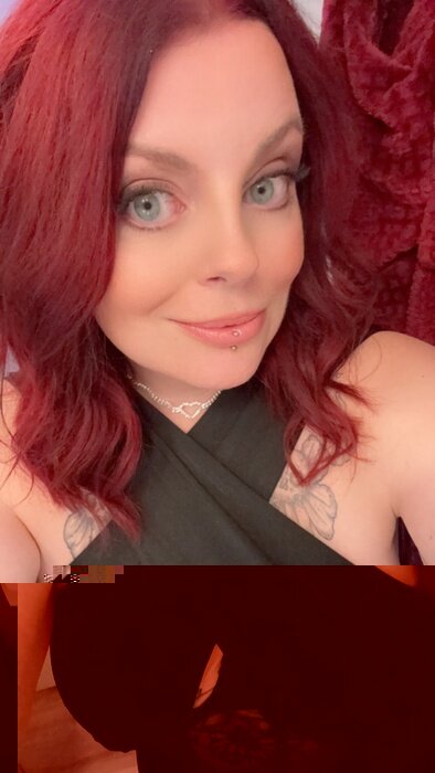 Thenessavixen (@thenessavixen), OnlyFans creator