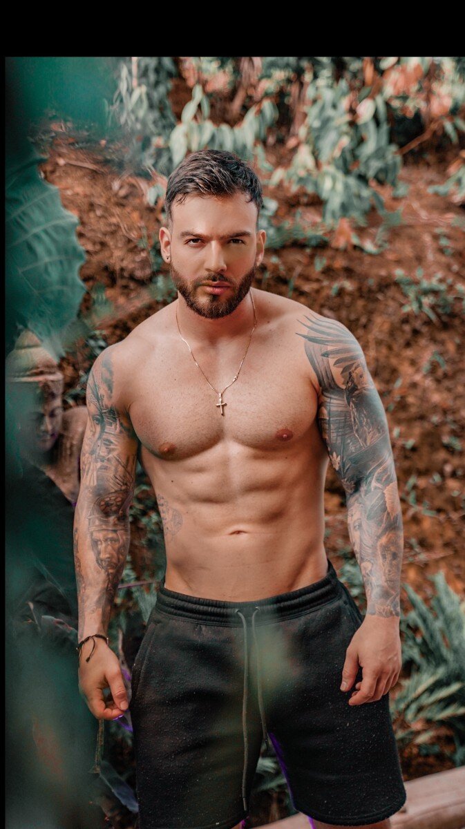 Theolivercolt (@theolivercolt), OnlyFans creator