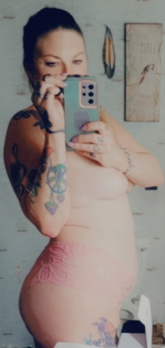 Theonecicimodel (@theone_cici_model), OnlyFans creator