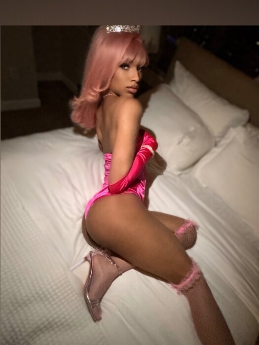 Thepeachydoll (@thepeachydoll), OnlyFans creator