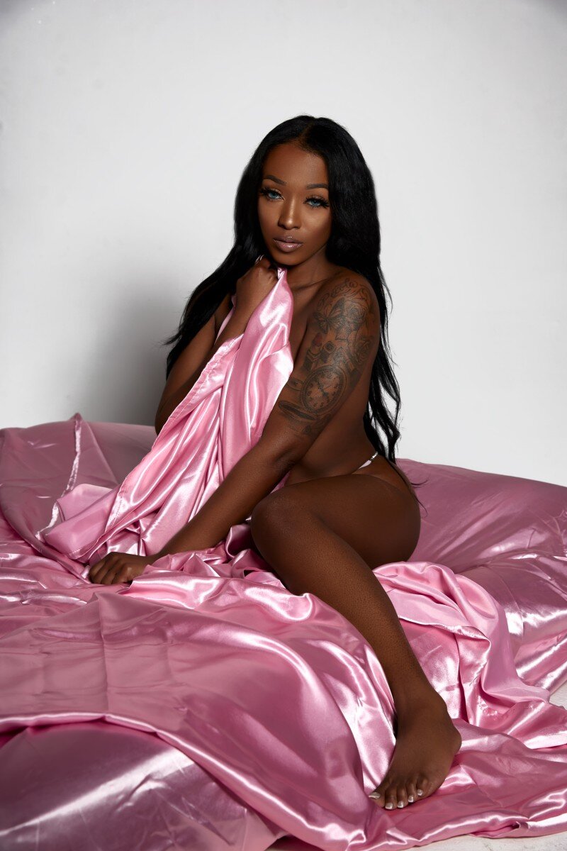 Therealaliee (@therealaliee), OnlyFans creator