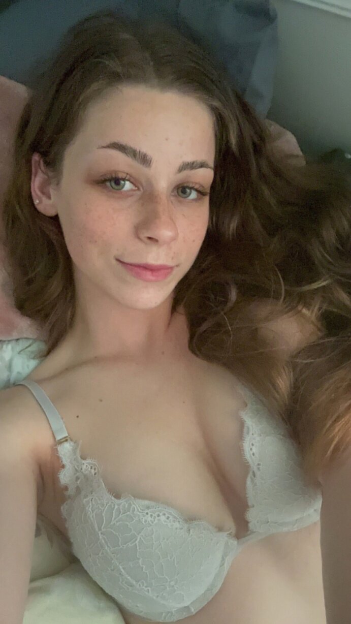 Thereneerose (@thereneerose), OnlyFans creator