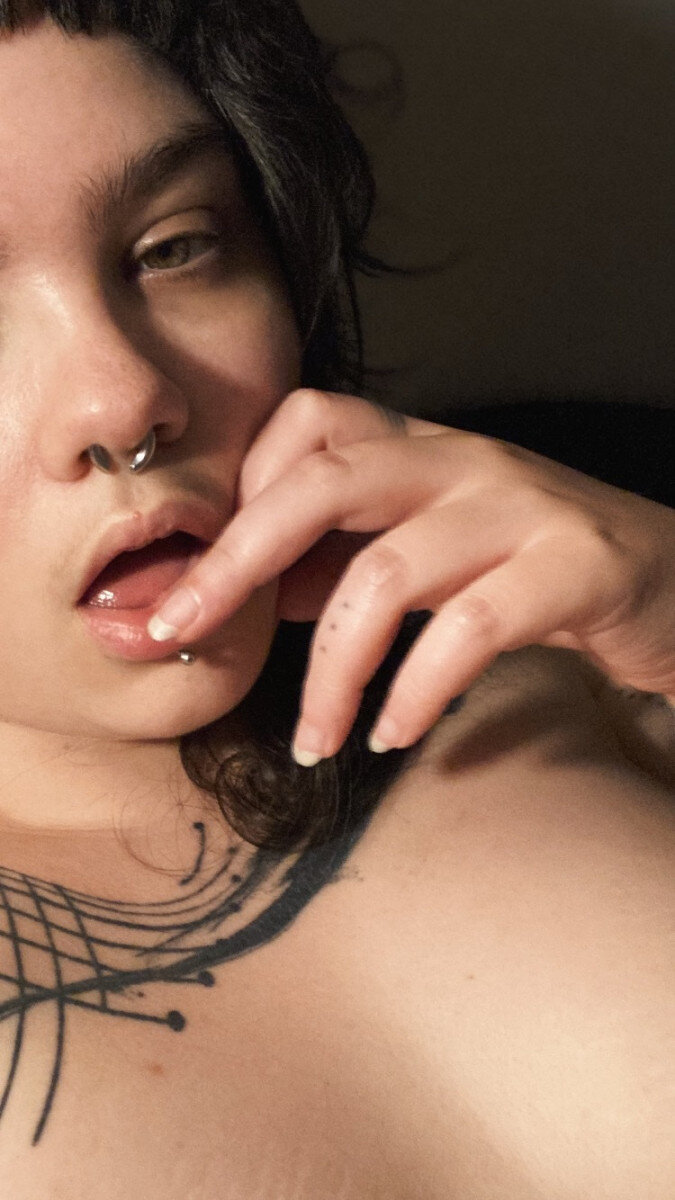 Thesanguine (@thesanguine), OnlyFans creator