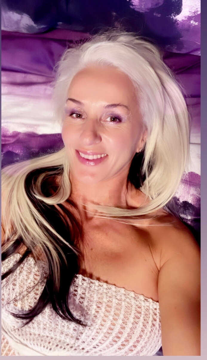 Thesexyserbian (@thesexyserbian), OnlyFans creator