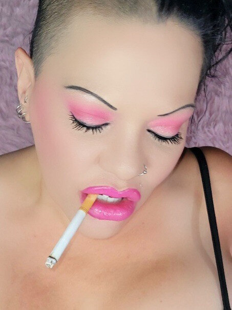 Thesmokingfetishgoddess (@thesmokingfetishgoddess), OnlyFans creator