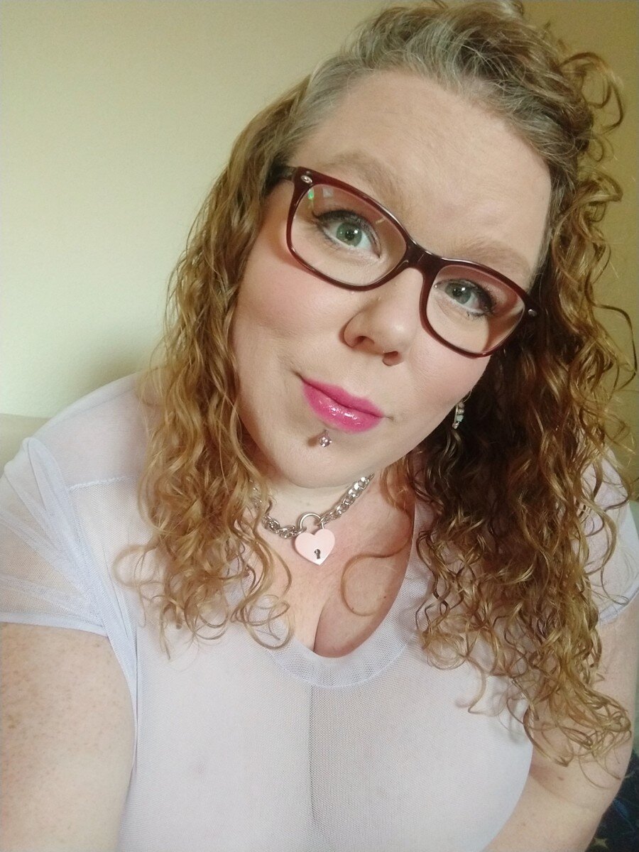 Thesparklyamy (@thesparklyamy), OnlyFans creator