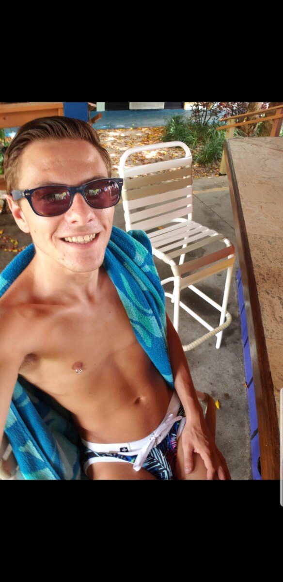 Thetipsytwink (@thetipsytwink), OnlyFans creator