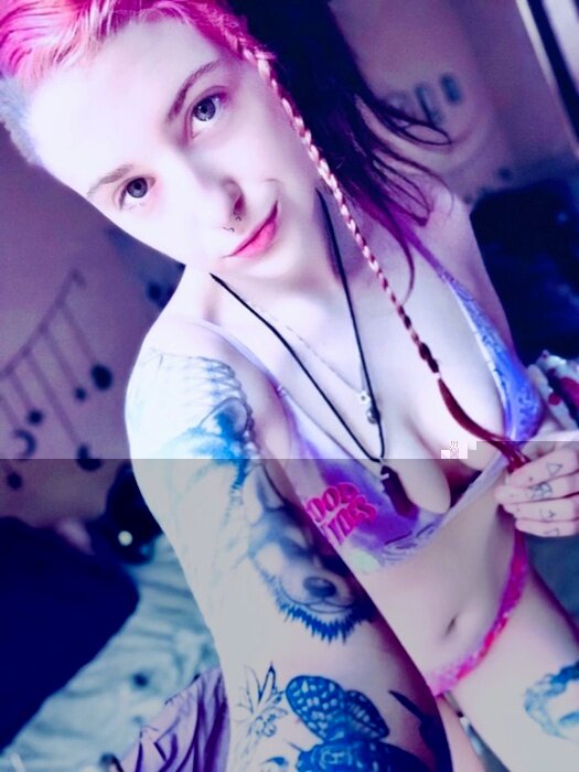 Thewitchcrowley (@thewitchcrowley), OnlyFans creator