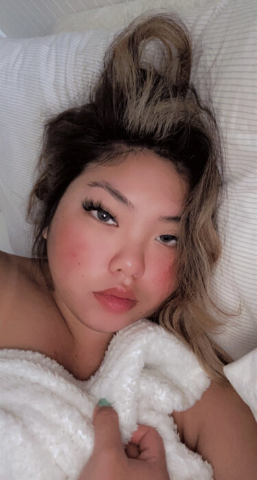 Thiccanimegirl (@thiccanimegirl), OnlyFans creator