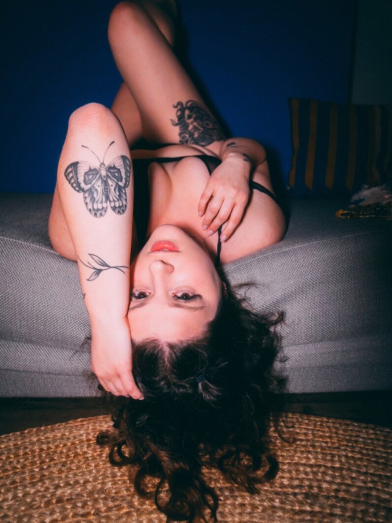 Thickandsweet7 (@thickandsweet7), OnlyFans creator