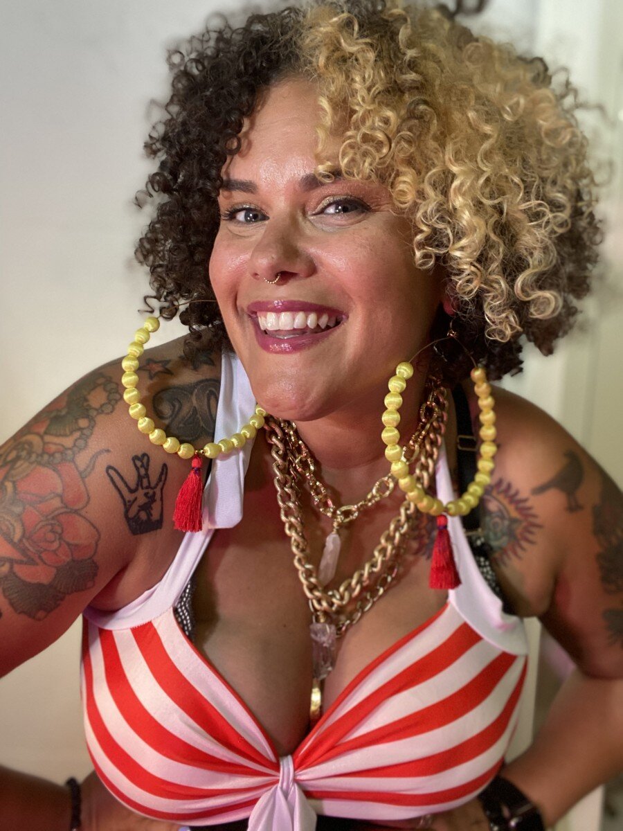 Thickassthighssavelives (@thickassthighssavelives), OnlyFans creator