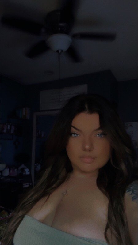 Thickchickxx (@thickchickxx), OnlyFans creator