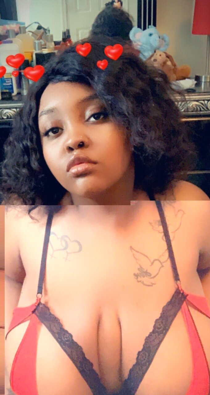 Thickkbeauty (@thickkbeauty), OnlyFans creator