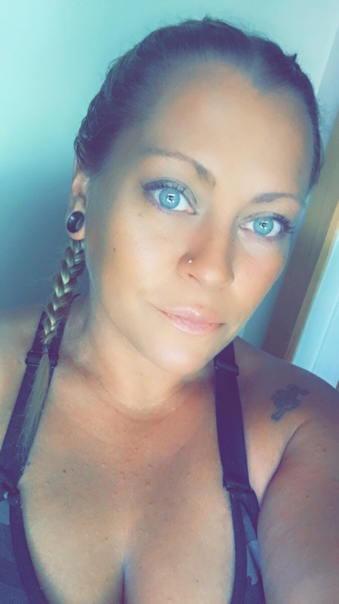 Thicklikehoney420 (@thicklikehoney420), OnlyFans creator