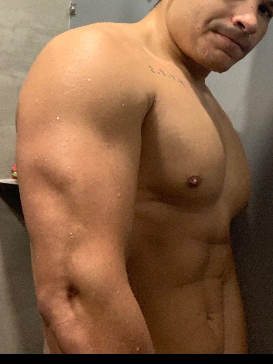 Thickman1 (@thickman1), OnlyFans creator