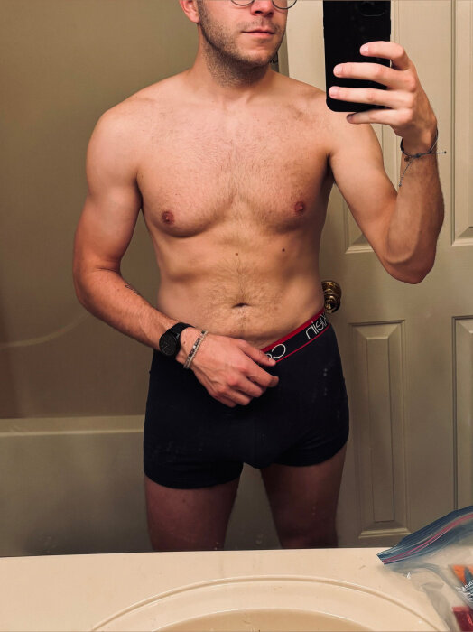 Thickschlonggg (@thickschlonggg), OnlyFans creator