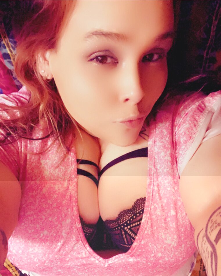 Thickwetreadytoplay (@thickwetreadytoplay), OnlyFans creator