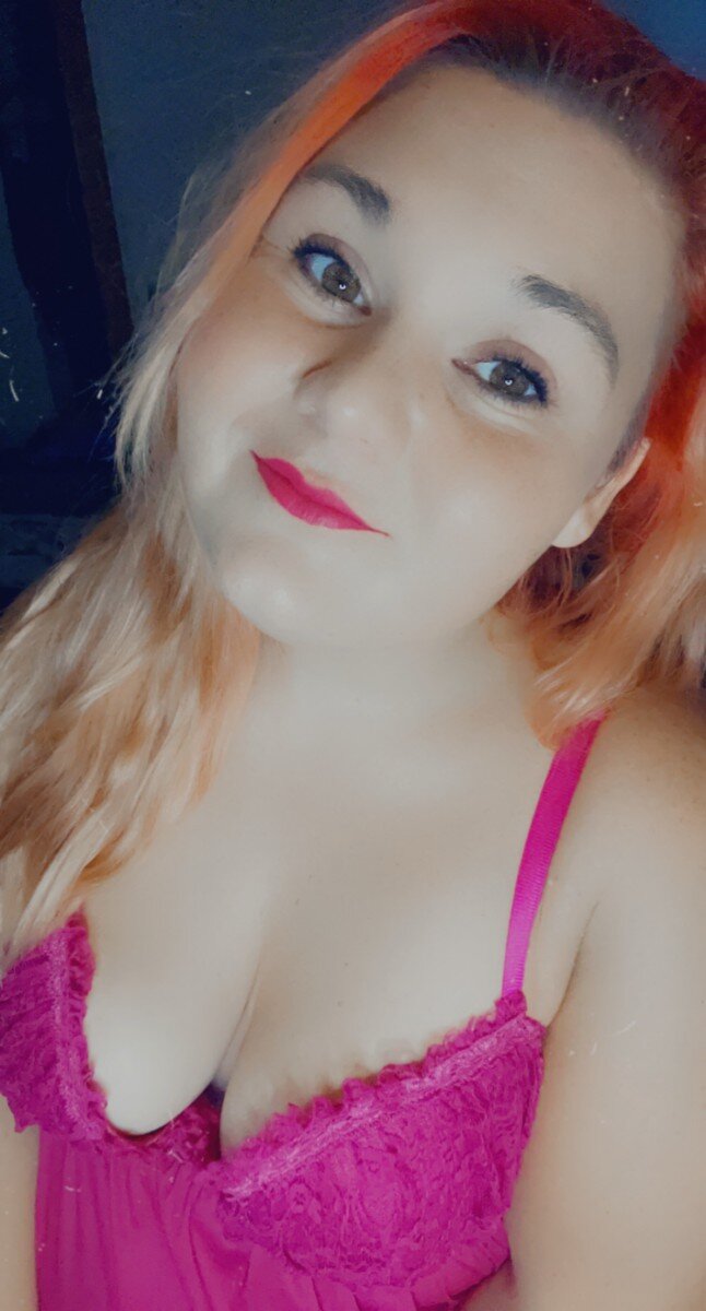 Thighsalot (@thighsalot), OnlyFans creator