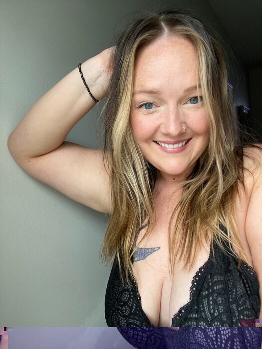 Thixxxnixxx (@thixxxnixxx), OnlyFans creator