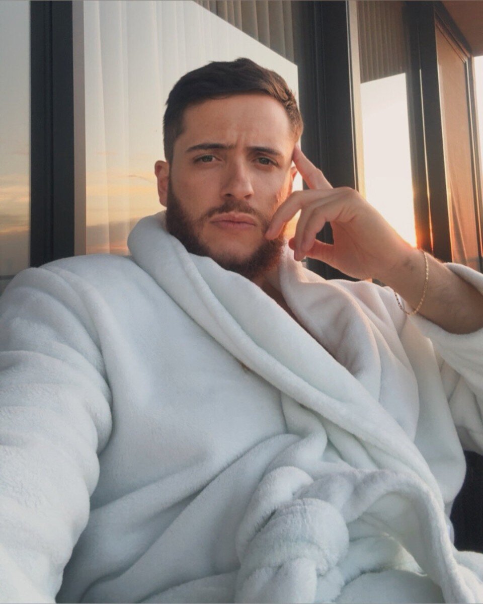 Thzaosilva (@thzaosilva), OnlyFans creator