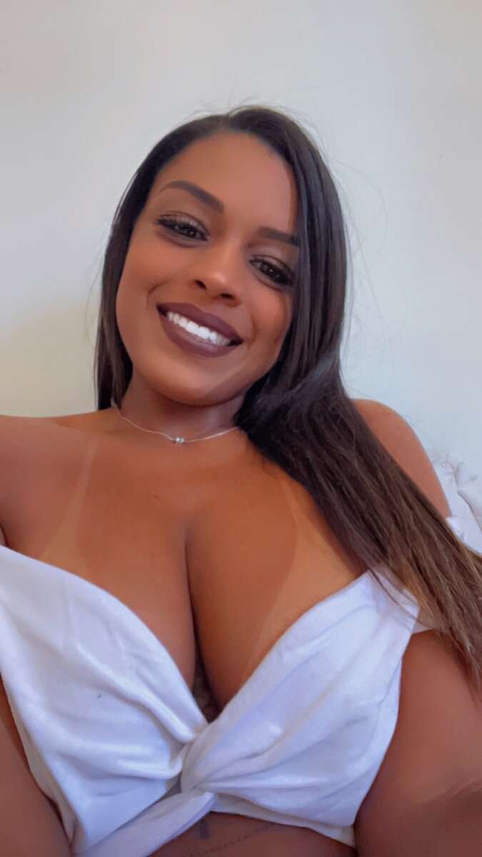 Tiffanysweetbr (@tiffanysweetbr), OnlyFans creator