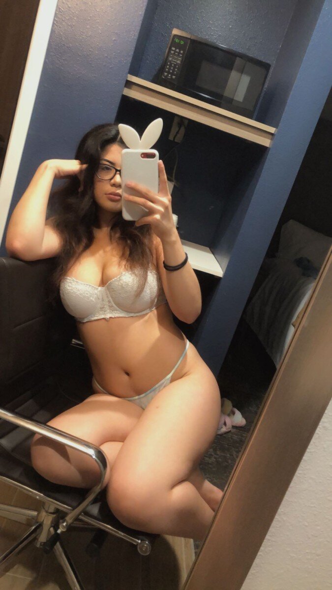 Tina027 (@tina027), OnlyFans creator