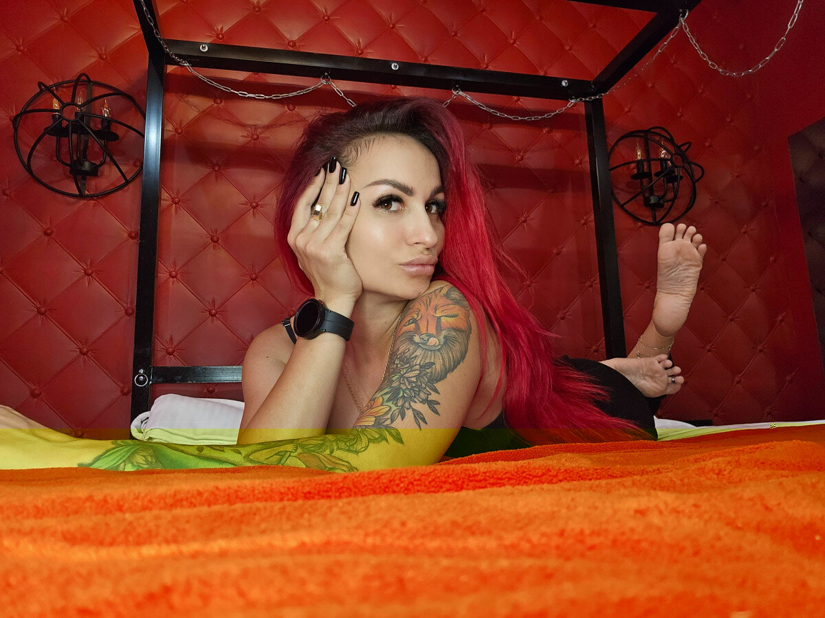 Tinacommands (@tina_commands), OnlyFans creator