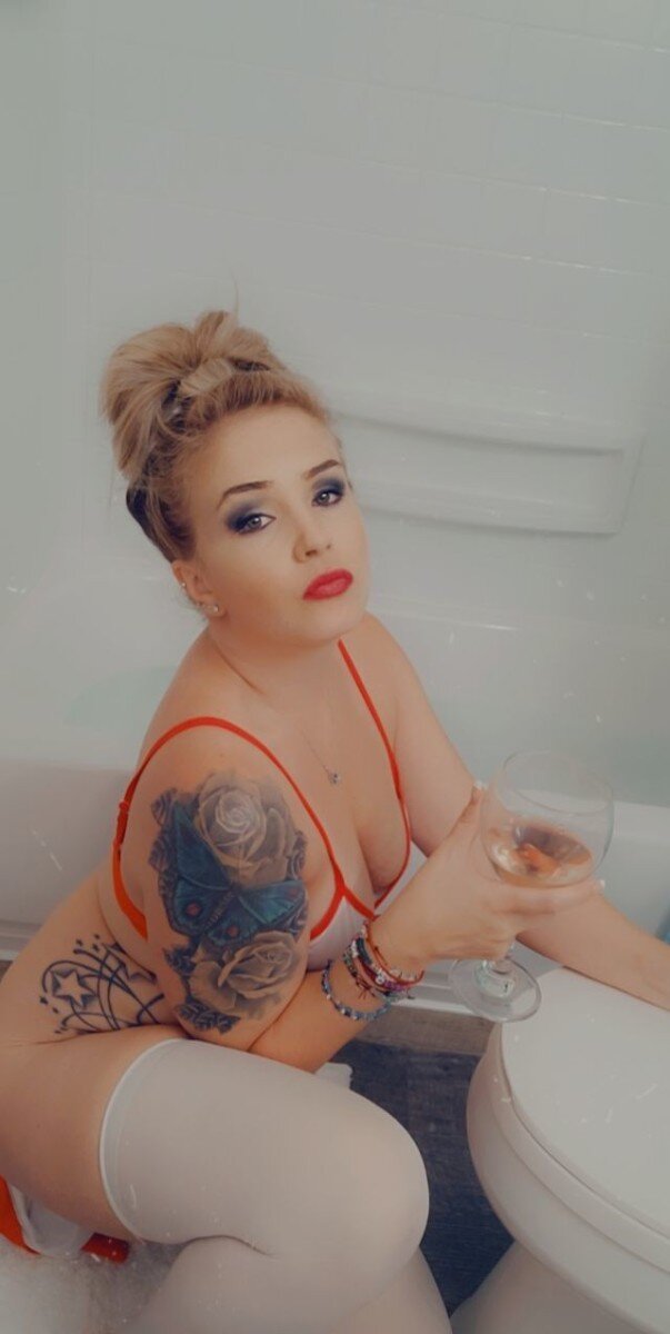 Tinker1269 (@tinker1269), OnlyFans creator